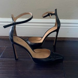 Gianvito Rossi Black Ankle strap pumps